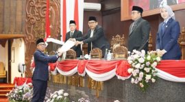 Fraksi PKB berharap agar Raperda ini dapat mendorong terciptanya fungsi intermediasi perbankan dalam hal akses permodalan yang ramah terhadap petani dan nelayan di Jatim guna mendongkrak nilai NTP dan NTN Jatim.