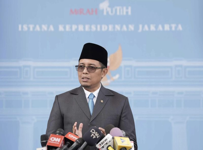 Hasan Nasbi mundur dari juru bicara kepresidenan kabinet Merah Putih. 