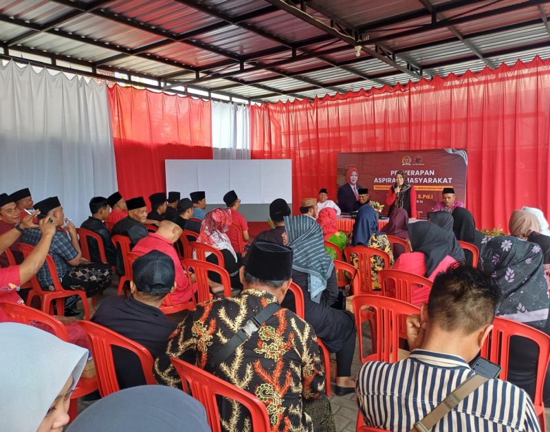 Hj. Ansari MPR RI saat menggelar Serap Aspirasi Bersama Masyarakat Madura. (Foto:istimewa)