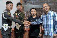 Datangi Pamekasan Oknum PM yang terlibat dalam aksi pemukulan di Bangkalan, sampaikan permohonan maaf. (Doc. TimesIN).