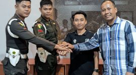 Datangi Pamekasan Oknum PM yang terlibat dalam aksi pemukulan di Bangkalan, sampaikan permohonan maaf. (Doc. TimesIN).