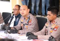 AKBP Rivanda saat menyampaikan keberhasilan Polres Sumenep mengungkap 18 kasus kriminal.