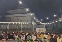 Sejumlah warga yang sedang melakukan istghasah. (Foto: Doc.  TimesIN).