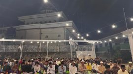 Sejumlah warga yang sedang melakukan istghasah. (Foto: Doc.  TimesIN).