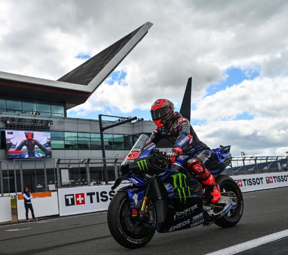 Fabio Quartararo gagal podium di race MotoGp Silvertone Inggris 2025.