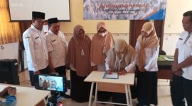 Penandatangan pengukuhan Tim Satgas Pencegahan dan Penanganan Kekerasan. (Foto: Doc. TimesIN).