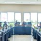 AMPS saat melakukan audeinsi di Komisi II DPRD Sumenep. (Foto: Doc Istimewa).
