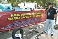 Jaka Jatim saat melakukan demo.