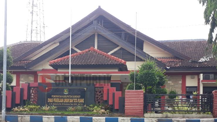 Kantor Dinas Pekerjaan Umum dan Tata Ruang Sumenep.