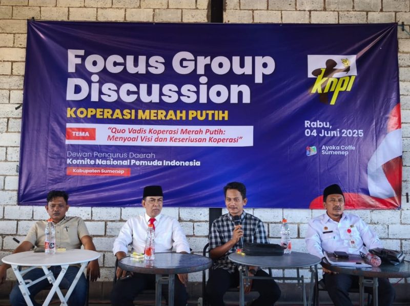 Momen DPD KNPI Sumenep saat menggelar FGD Kopdes Merah Putih.