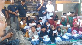 Santunan puluhan anak yatim.