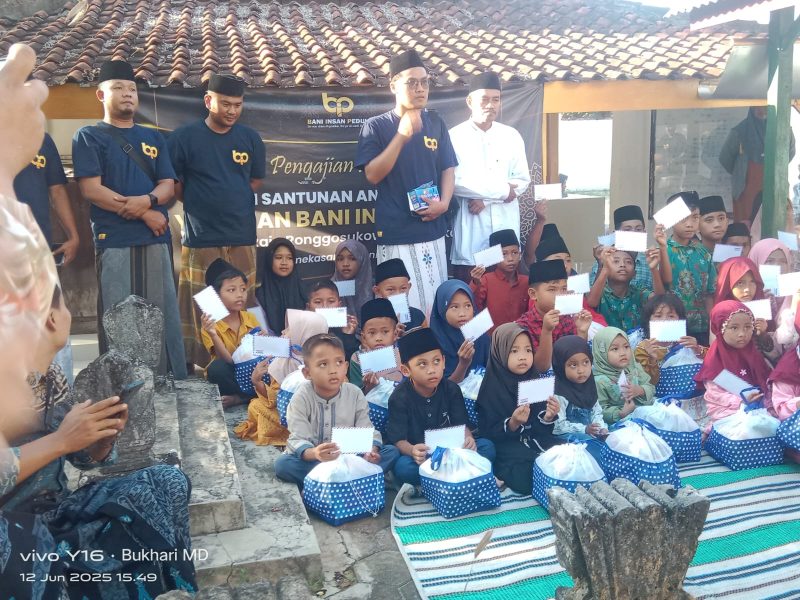 Santunan puluhan anak yatim.