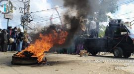 Aksi Demonstrasi di Kantor Kecamatan Kagean.