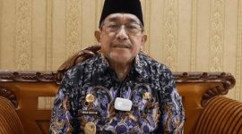 Wakil Bupati Sumenep, KH. Imam Hasyim.

