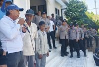 Foto : Massa Aksi Yayasan Tanah Leluhur (YTL)
