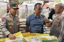 Foto : Direktorat Reserse Kriminal Khusus (Ditreskrimsus) Polda Riau menggerebek sebuah gudang beras oplosan di Jalan Lembaga Pemasyarakatan, Kecamatan Sail, Kota Pekanbaru.