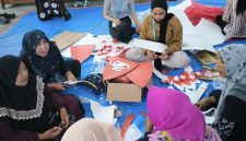 Foto : mahasiswa Universitas Negeri Malang (UM) yang tengah melaksanakan Kuliah Kerja Nyata (KKN) di Desa Genengwaru, Kecamatan Rembang, Kabupaten Pasuruan. 