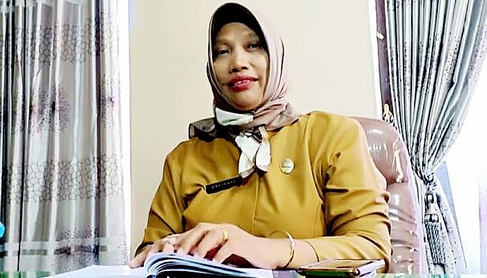 Foto : dr. Erliyati, M.Kes (Direktur Utama RSUD dr. H. Moh Anwar Sumenep) 