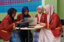 Tangkap Layar (Mahasiswa UIN Madura tengah Mengenakan Jas Almamater yang Baru) Dok. Tiktok @inazuyyinah