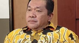 Foto : 
Prof. Dr. Rachmad Hidayat: Rektor Universitas Bahaudin Mudhary (UNIBA) Madura.