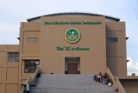 Foto : Kampus Universitas Bahaudin Mudhary (UNIBA) Madura tampak dari depan, lokasi yang kini menjadi sorotan akibat polemik Duta Kampus