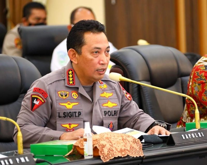 Foto; Kapolri Jenderal Listyo Sigit Prabowo memimpin upacara di Mabes Polri, Jakarta. (Dok. Humas