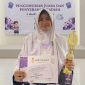 Foto: Az syahra nastiti ramadhani, siswi SMP Integral Luqman Al-Hakim Sumenep, saat menerima penghargaan Juara 1 3 Smart Competition tingkat se-Madura di SMAN 3 Pamekasan.