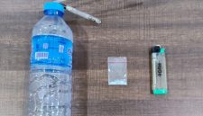 Foto: Barang bukti yang diamankan Satresnarkoba Polresta Sumenep dalam pengungkapan kasus dugaan penyalahgunaan narkotika jenis sabu, berupa satu poket plastik klip berisi kristal putih yang diduga sabu, seperangkat alat hisap (bong), dan satu buah korek api gas.