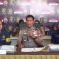 Foto; Kapolres Sampang AKBP Hartono saat memaparkan perkembangan penanganan kasus dugaan pencabulan anak dengan 27 tersangka. Sebanyak 12 tersangka telah diamankan dan 15 lainnya masih diburu polisi.