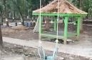 Keterangan Foto: Gazebo atau tempat bersantai yang disediakan pengelola di kawasan Wisata Olbak, Desa Jukong-Jukong, Kecamatan Kangayan, Kepulauan Kangean, Sumenep.