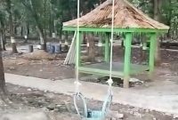 Keterangan Foto: Gazebo atau tempat bersantai yang disediakan pengelola di kawasan Wisata Olbak, Desa Jukong-Jukong, Kecamatan Kangayan, Kepulauan Kangean, Sumenep.