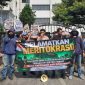 Foto: Massa AMPD saat menggelar aksi penyampaian pendapat di depan Kantor Kementerian Agama RI pada 21 Juli 2026. Dalam aksi tersebut, AMPD mendesak Menteri Agama memberikan klarifikasi terkait isu pengisian jabatan strategis serta menegaskan pentingnya penerapan sistem merit, transparansi, dan penolakan terhadap praktik nepotisme maupun diskriminasi