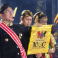 Wakil Bupati Sumenep KH. Imam Hasyim bersama peserta saat mengikuti rangkaian Madura Ethnic Carnival (MEC) 2026 di kawasan Labang Mesem Keraton Sumenep, Sabtu malam (19/09/2026).