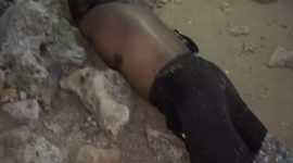 Jasad seorang pria ditemukan di kawasan pinggir pantai Dusun Buddakan, Desa Pekandangan Barat, Kecamatan Bluto, Sumenep, Selasa (22/9/2026) petang. Identitas dan penyebab kematian korban masih dalam proses penyelidikan petugas.