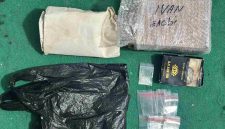 Foto: Barang bukti yang diamankan Polsek Kangean dalam pengungkapan kasus dugaan peredaran sabu di Kecamatan Arjasa, Sumenep, berupa paket berisi sabu dan sejumlah plastik klip kosong.